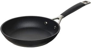 ル・クルーゼ(Le Creuset) TNS シャローフライパン｜20cm〜28cm｜IH・ガス・オーブン対応・こびりつかないノンスティック加工